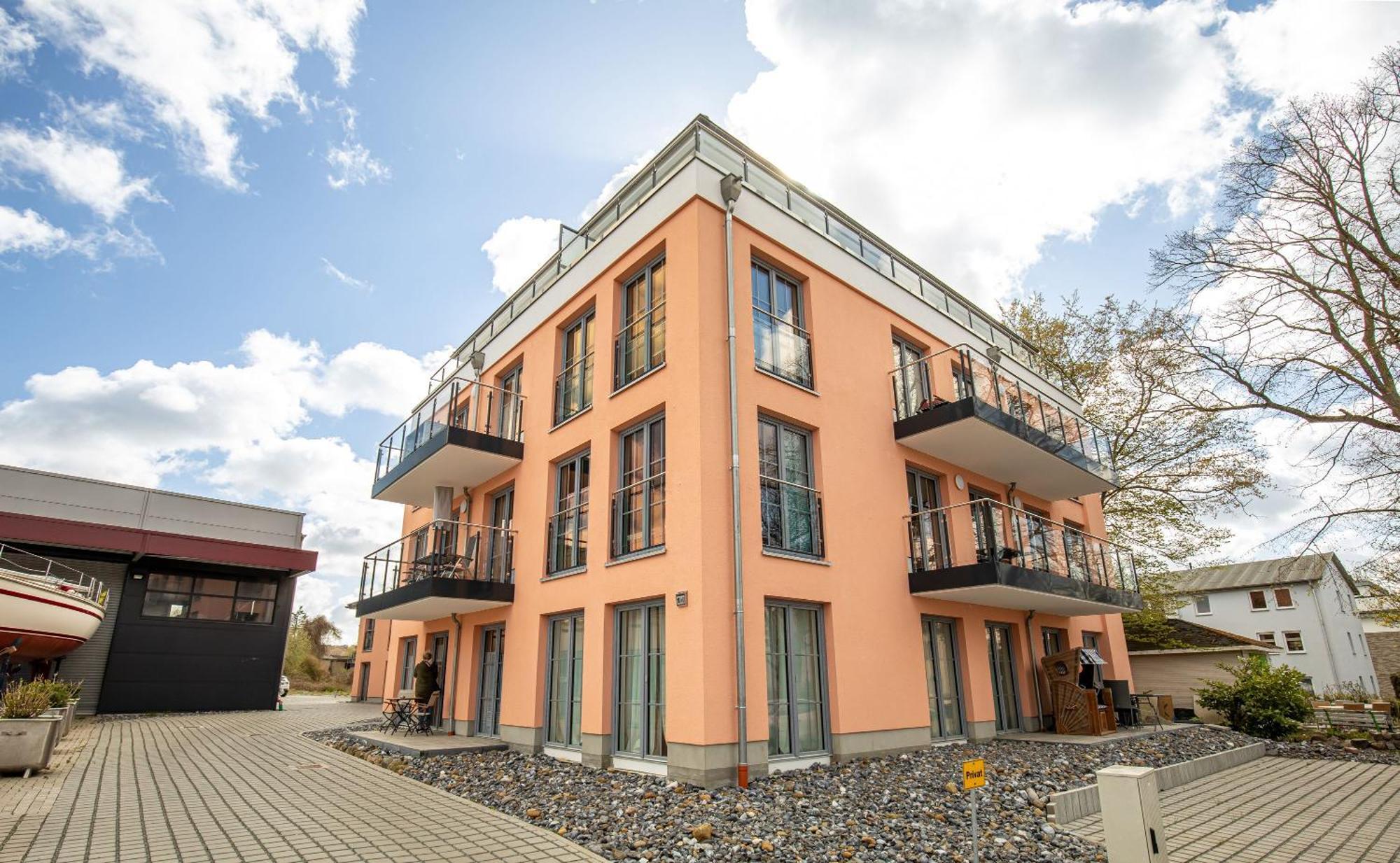 Ferienwohnung Alte Fischfabrik Lauterbach MehrZeit am Bodden Exterior foto